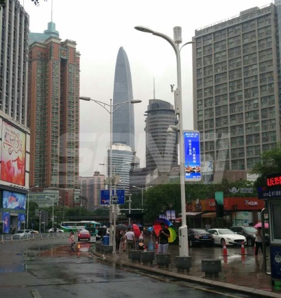 深圳罗湖聪明路灯