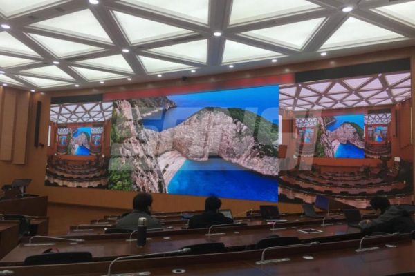 北京国防大学多功效厅室内全彩屏