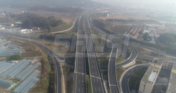 351国道浦江段路子照明