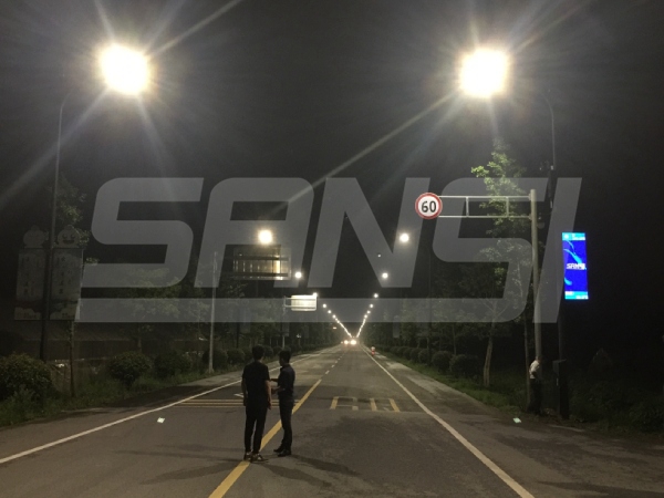 浙江大云温泉小道聪明路灯