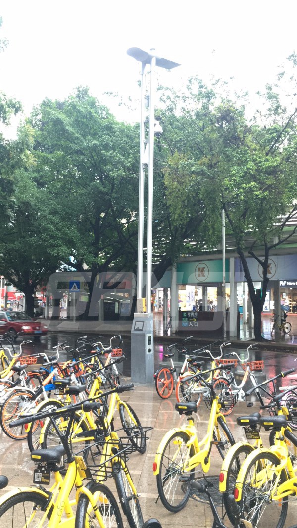 深圳东门老街聪明路灯