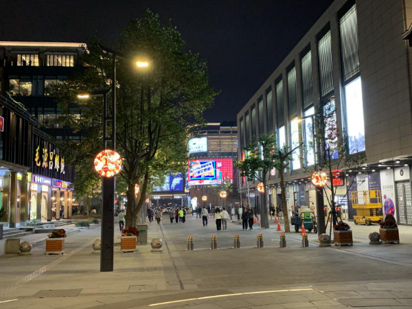 聪明路灯
