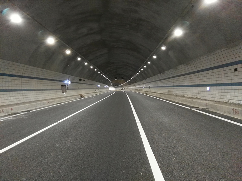 高速公路地道照明