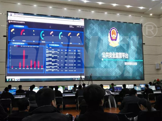 小间距LED显现屏,寻求极致视觉休会