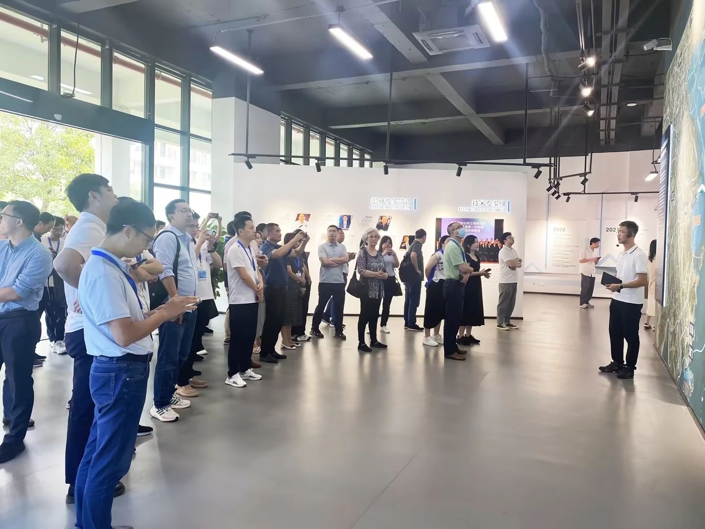 齐聚深中通道,天下300余专家,现场休会三思,黑科技