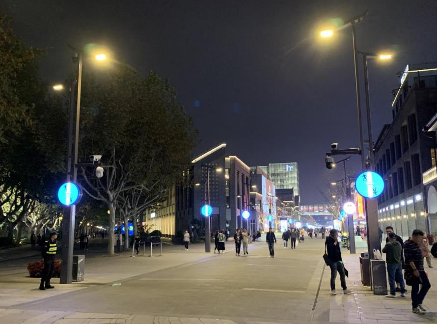 聪明路灯,点亮都会办理,LED路灯,智能灯杆